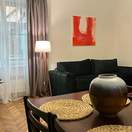 Art Apartment On Kylisha Str Lviv Kültér fotó