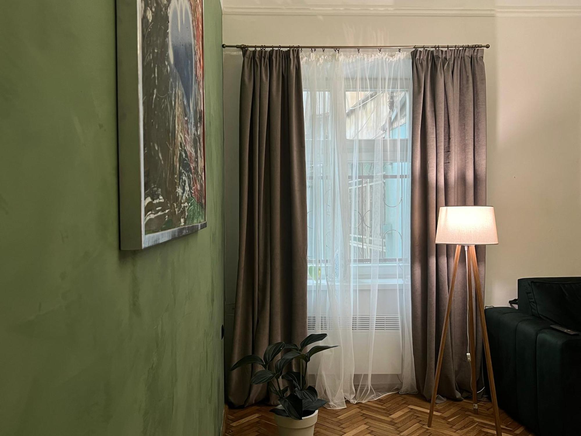 Art Apartment On Kylisha Str Lviv Kültér fotó