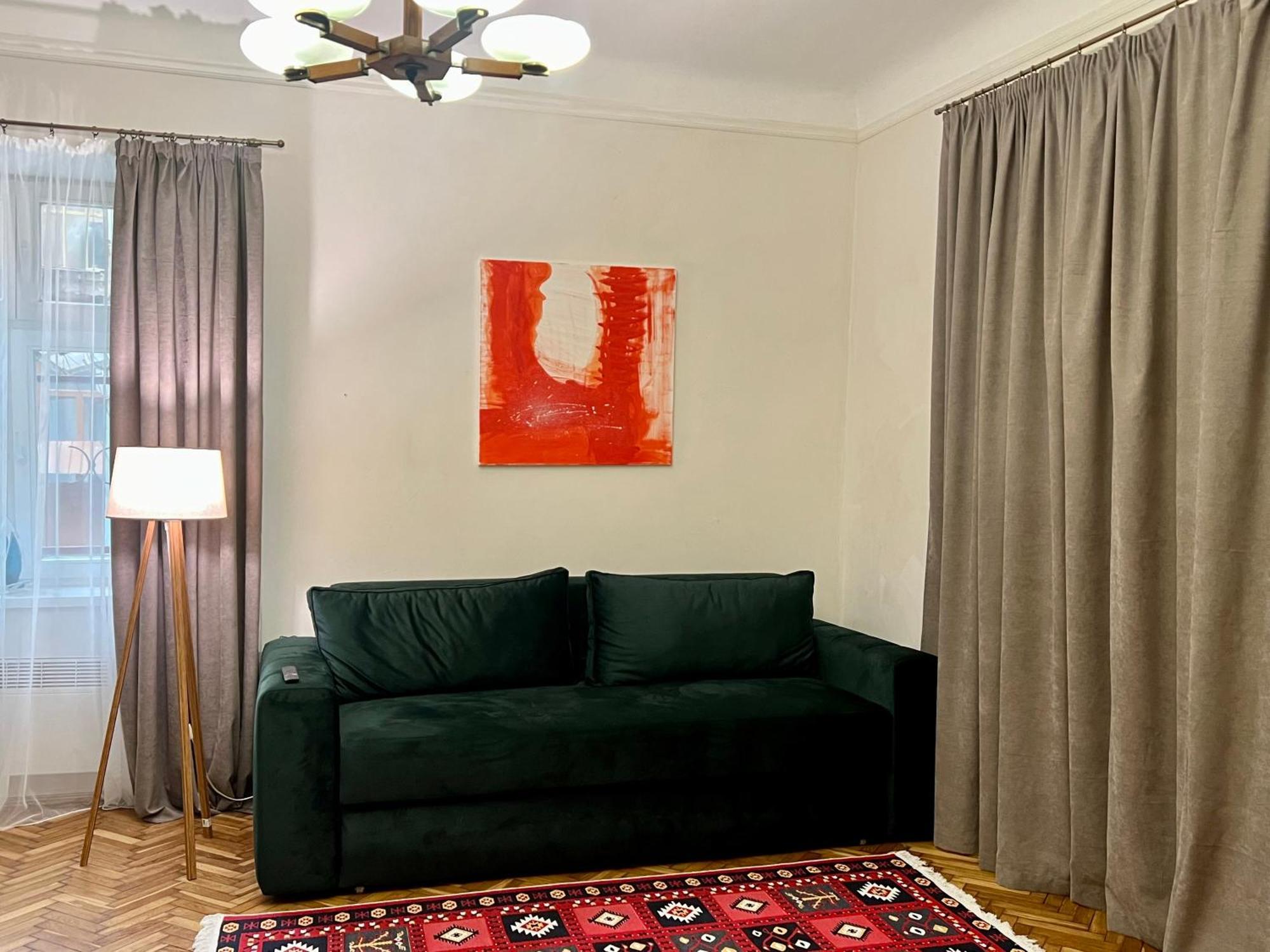 Art Apartment On Kylisha Str Lviv Kültér fotó